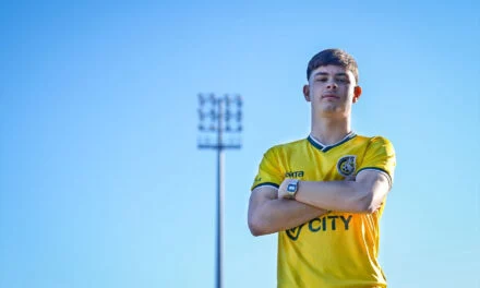 Peters tekent contract